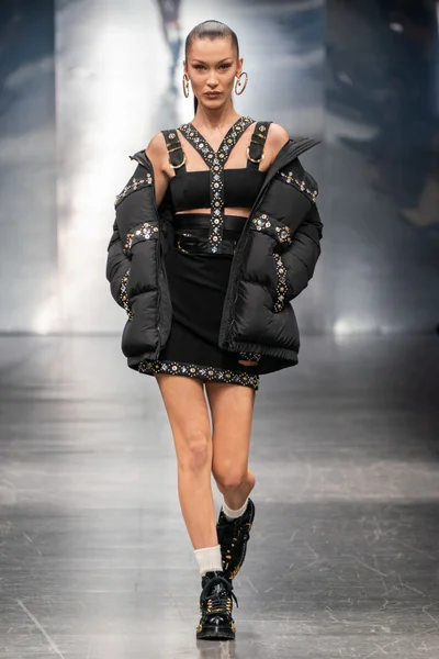 Look 11